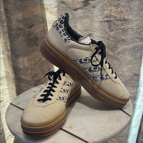 Adidas Womens leopard print Cream and Black Patterned Sneakers size 8.5 - Picture 5 of 8